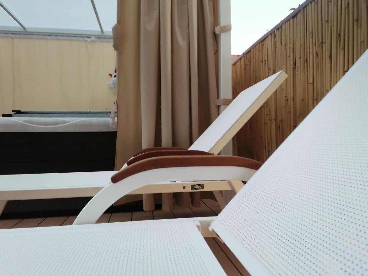 Novigrad Istria Apartman Hola מראה חיצוני תמונה