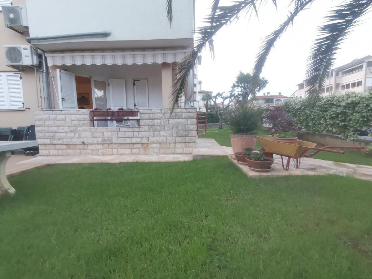 Novigrad Istria Apartman Hola מראה חיצוני תמונה