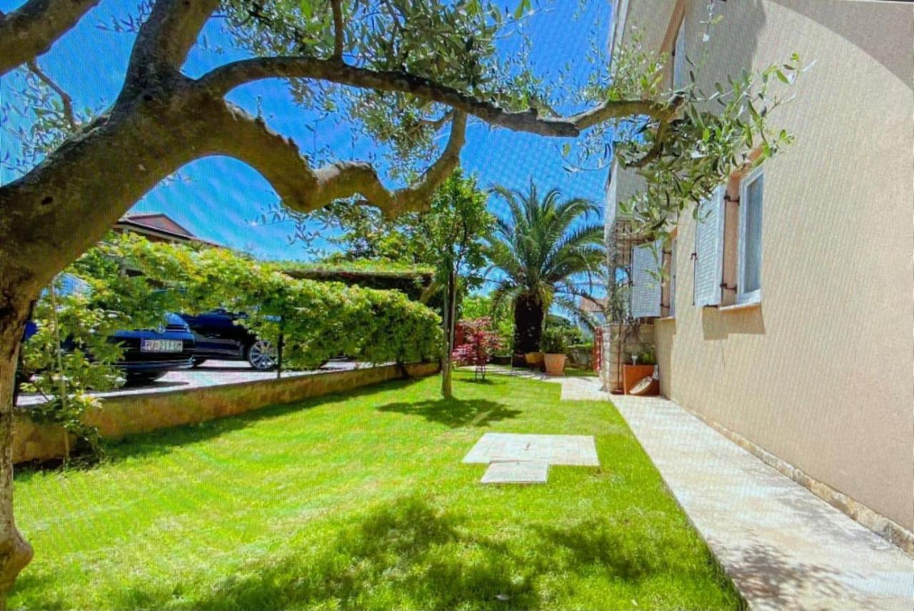 Novigrad Istria Apartman Hola מראה חיצוני תמונה