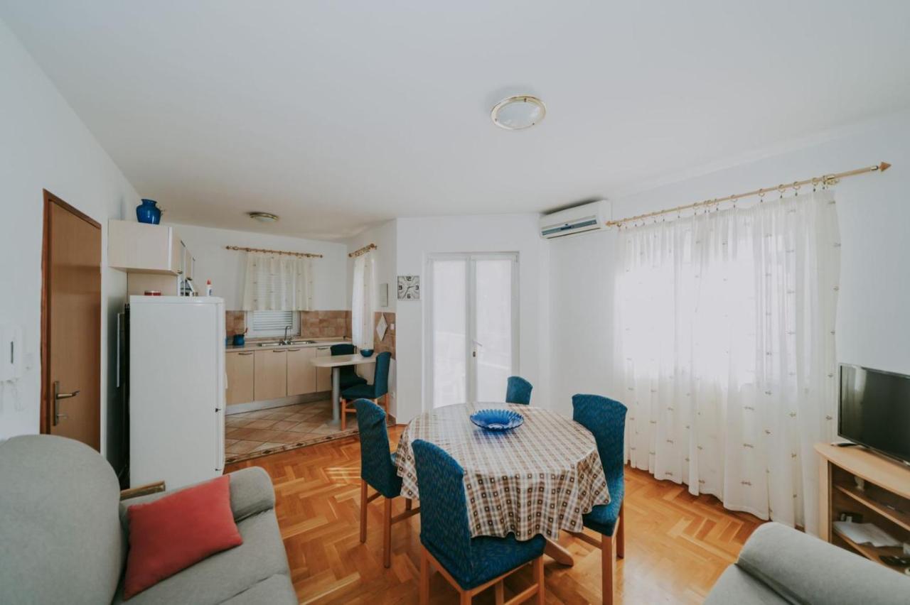 Novigrad Istria Apartman Hola מראה חיצוני תמונה