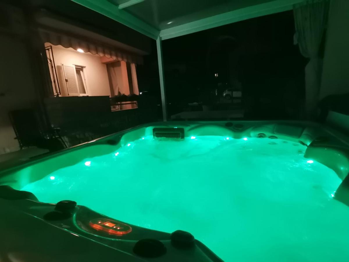 Novigrad Istria Apartman Hola מראה חיצוני תמונה